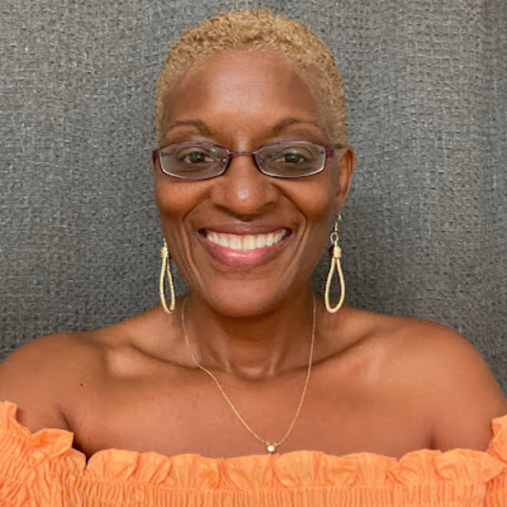 Meet your Posher, Lynette